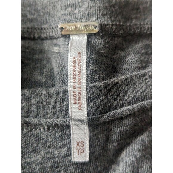 Free People Women's Grey T-Shirt Peplum Style w/Lace Inserts Casual Wear Sz XS - Picture 6 of 8